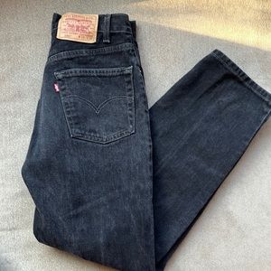 Levi’s black jeans